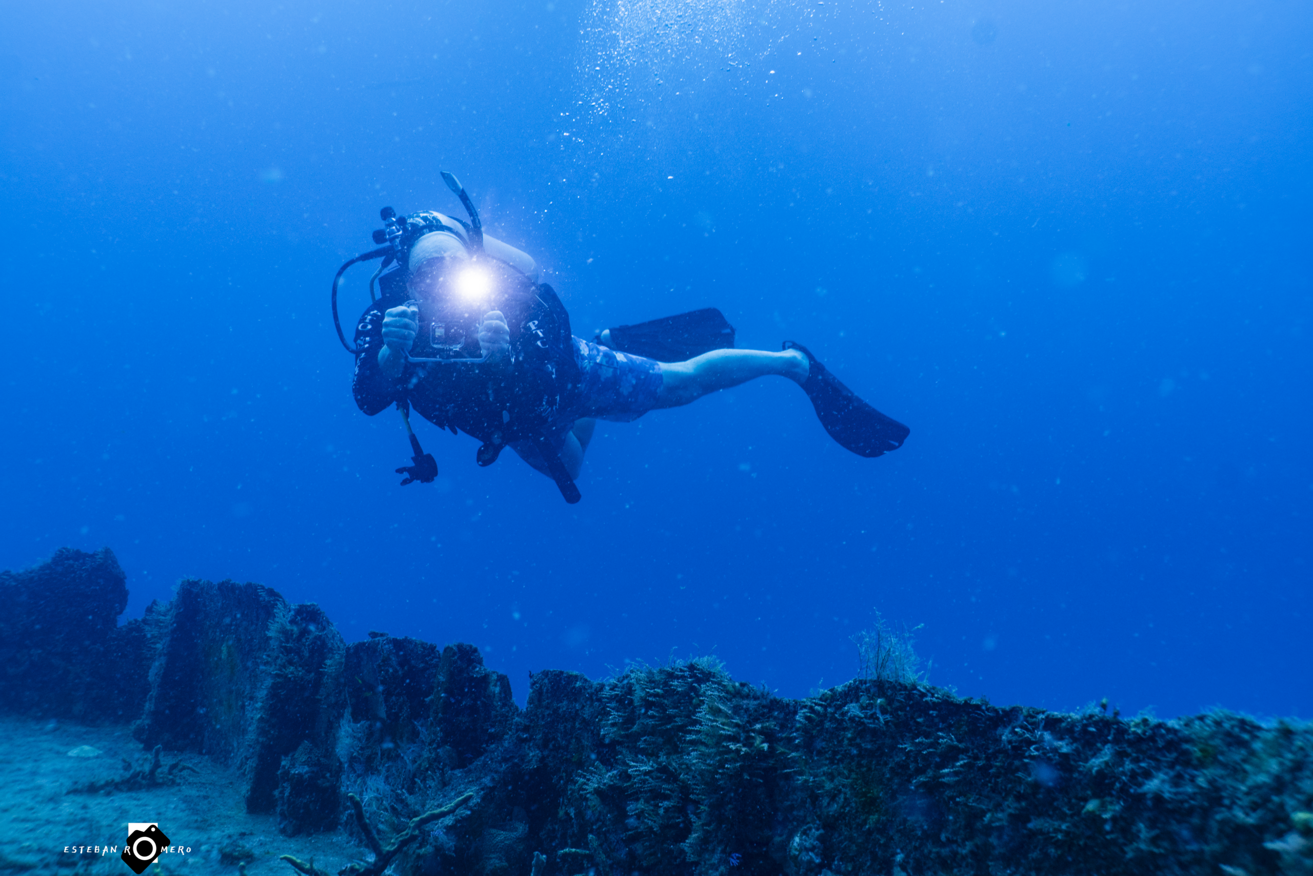 MExplor Diving