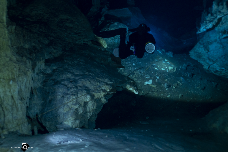 MExplor Diving