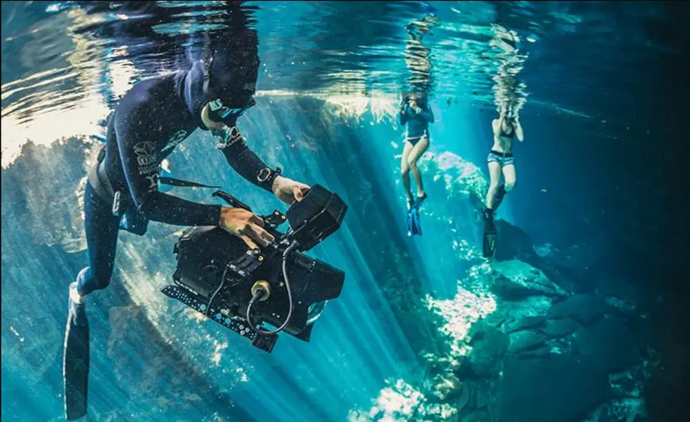 MExplor Diving